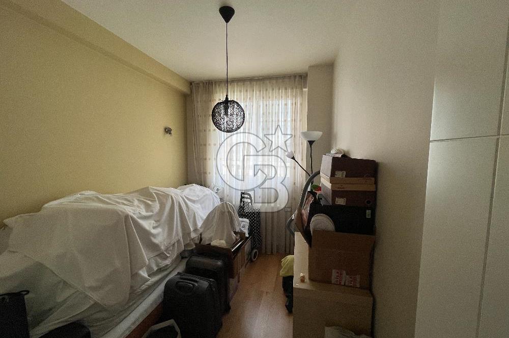 Bostanlı Merkezde Satılık 3+1 Daire