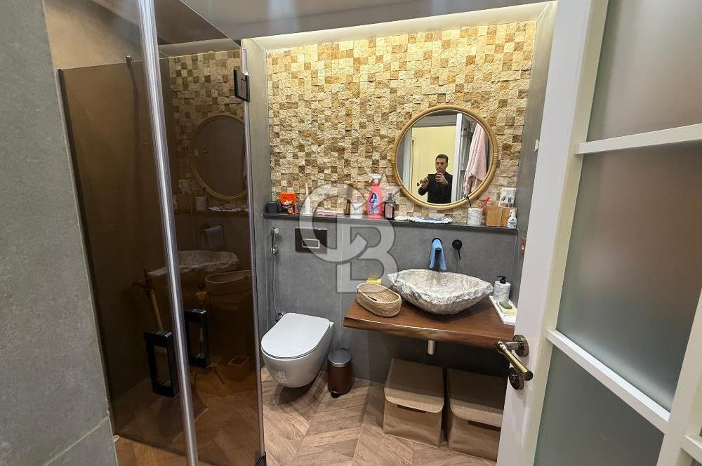 BAHÇEŞEHİRDE ZARİF TASARIMLI, EŞYALI VE LÜKS 2+1 DAİRE