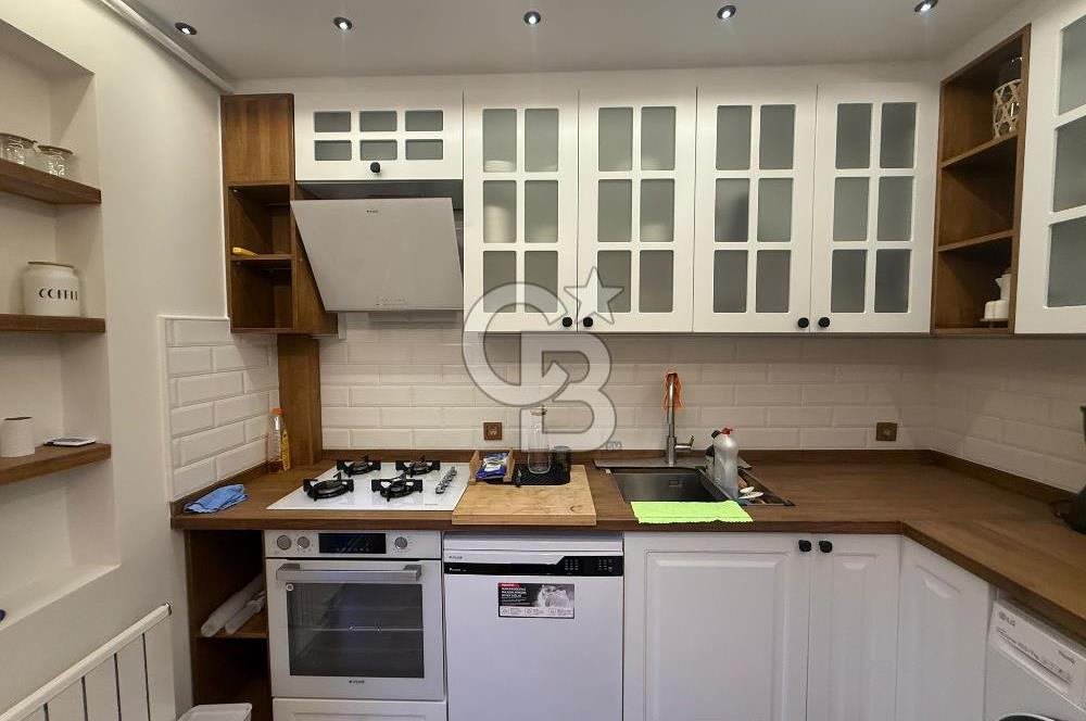 BAHÇEŞEHİRDE ZARİF TASARIMLI, EŞYALI VE LÜKS 2+1 DAİRE