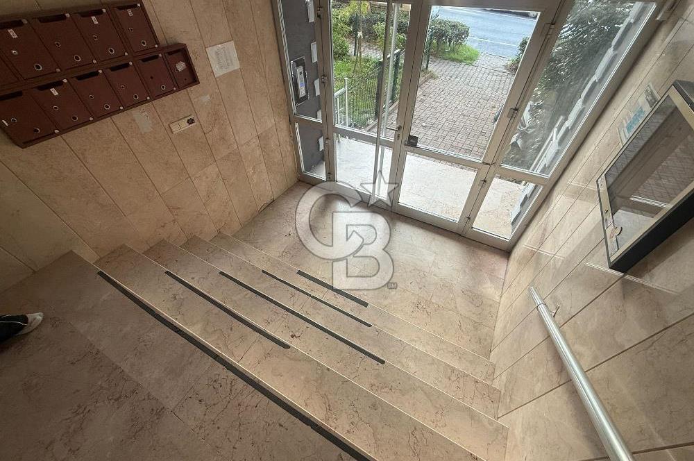 BAHÇEŞEHİRDE ZARİF TASARIMLI, EŞYALI VE LÜKS 2+1 DAİRE