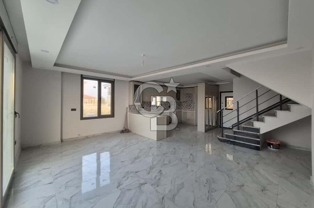 Ayvalık Altınova'da 3+1 Satılık Villa