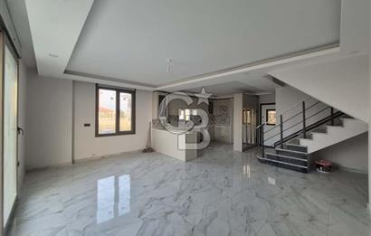 Ayvalık Altınova'da 3+1 Satılık Villa