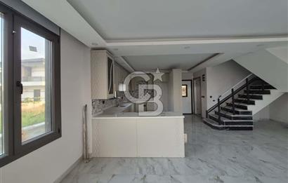 Ayvalık Altınova'da 3+1 Satılık Villa