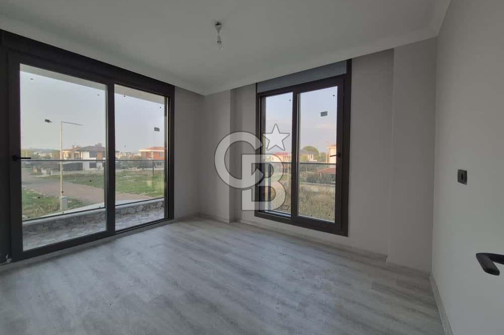 Ayvalık Altınova'da 3+1 Satılık Villa