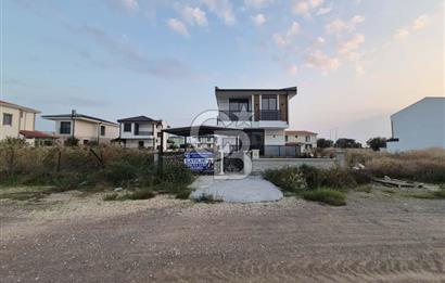 Ayvalık Altınova'da 3+1 Satılık Villa