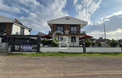 Ayvalık Altınova'da 3+1 Satılık Villa