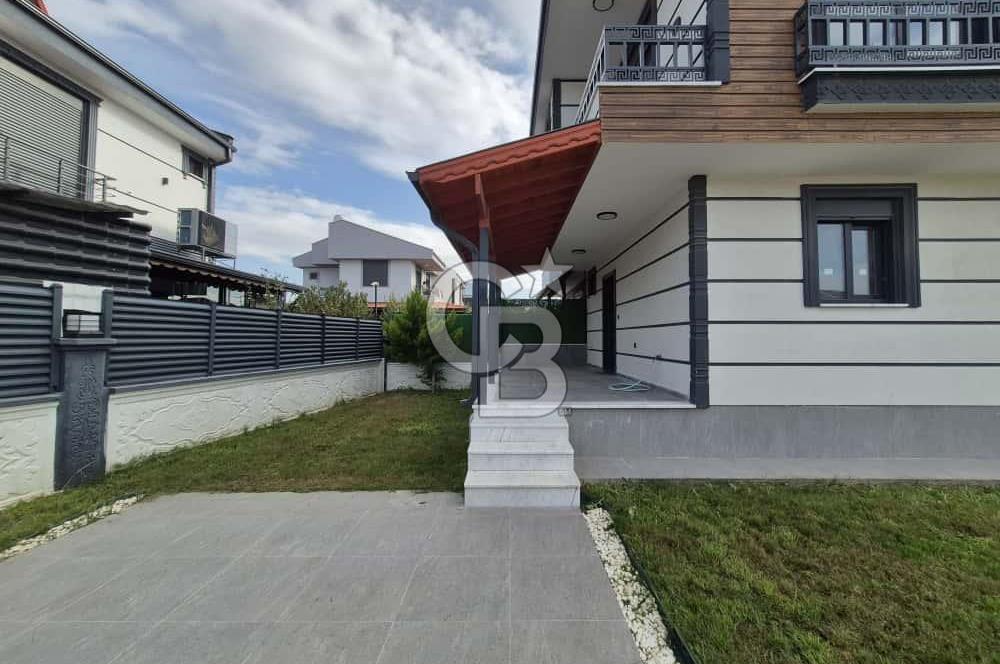 Ayvalık Altınova'da 3+1 Satılık Villa