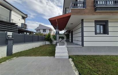 Ayvalık Altınova'da 3+1 Satılık Villa
