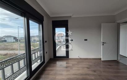 Ayvalık Altınova'da 3+1 Satılık Villa