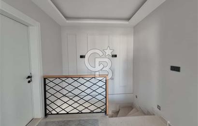 Ayvalık Altınova'da 3+1 Satılık Villa