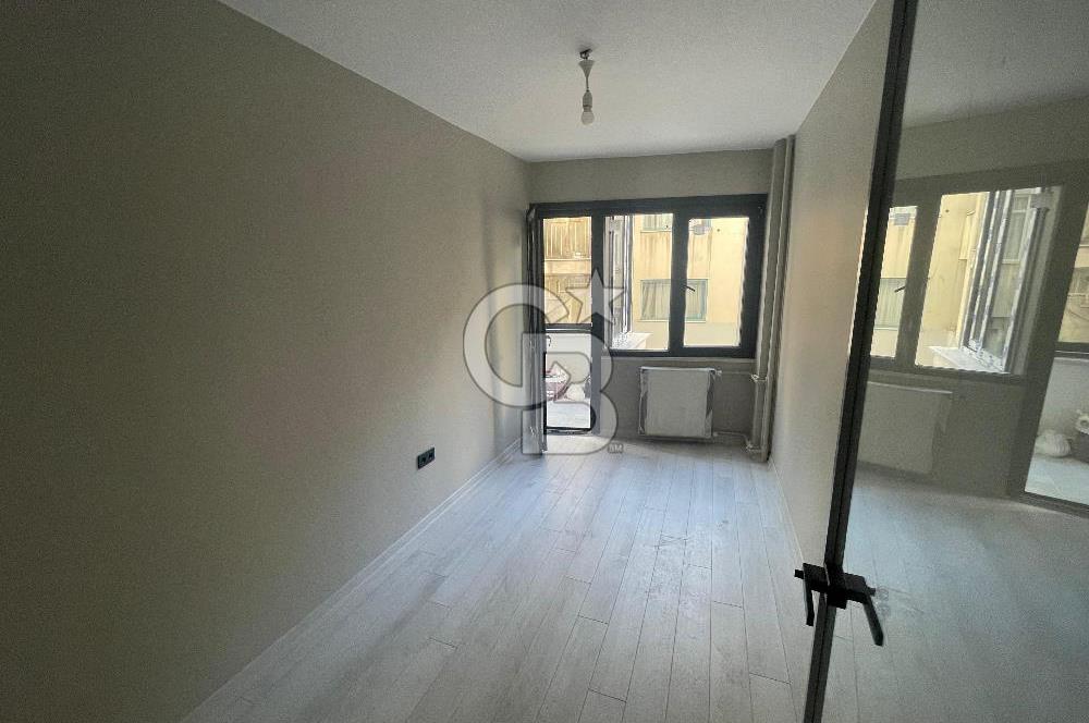 CADDE ÜZERİNDE TABELA DEĞERİ OLAN 3+1 SATILIK OFİS