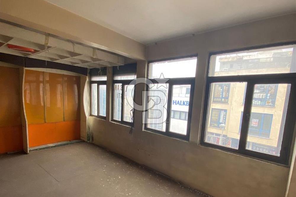 SÜLEYMANİYE MAHALLESİ SİYAVUŞ PAŞA SOKAKTA KİRALIK OFİS VE İŞYERİ