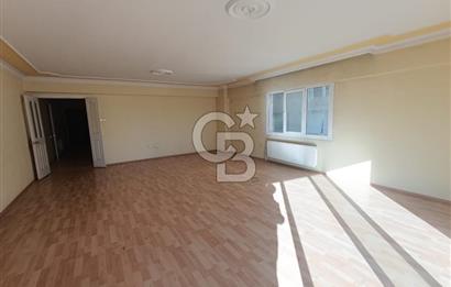 Karşıyaka Girne Caddesi Üzeri Satılık 4+1 Boş Daire