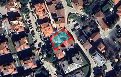 Küçük Çamlıcada, Bulgurlu caddesine çok yakın, yatırımlık arsa.