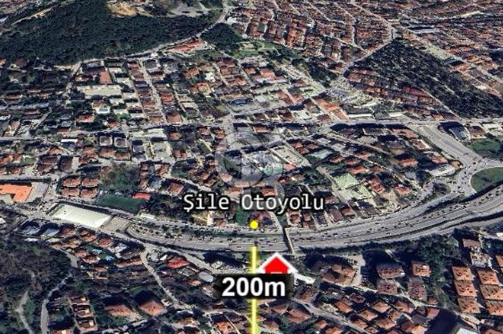 Küçük Çamlıcada, Bulgurlu caddesine çok yakın, yatırımlık arsa.