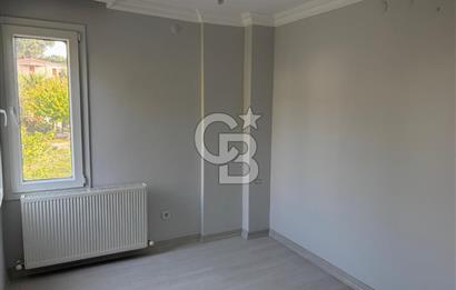 Urla Kuşçular'da Yeşiloba Sitesinde Kiralık 3+1  içi yenilenmiş beyaz eşya dahil, şömineli  müstakil villa 