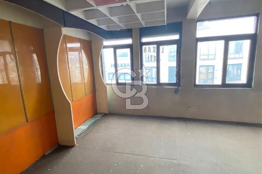 SÜLEYMANİYE MAHALLESİ SİYAVUŞ PAŞA SOKAKTA KİRALIK OFİS VE İŞYERİ