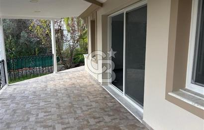 Urla Kuşçular'da Yeşiloba Sitesinde Kiralık 3+1  içi yenilenmiş beyaz eşya dahil, şömineli  müstakil villa 
