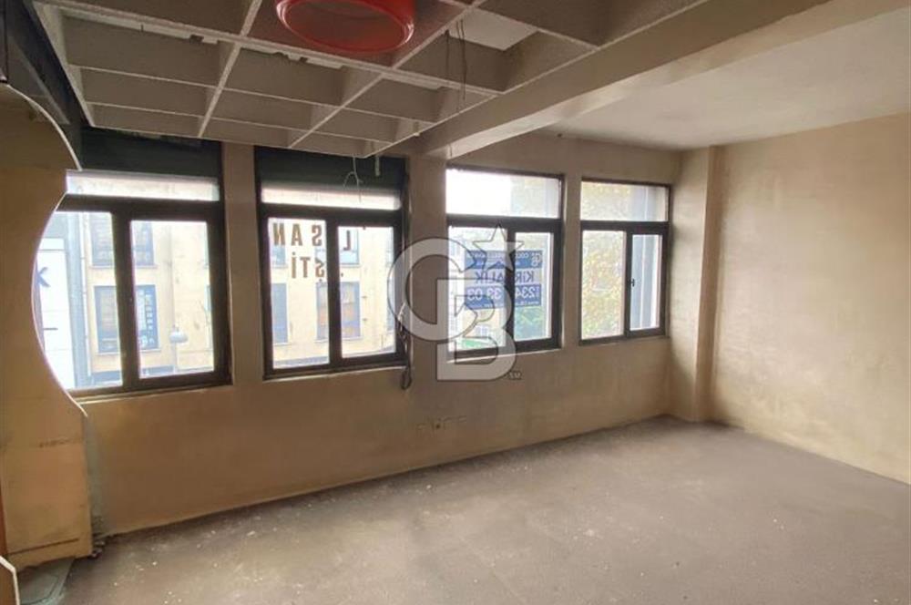 SÜLEYMANİYE MAHALLESİ SİYAVUŞ PAŞA SOKAKTA KİRALIK OFİS VE İŞYERİ