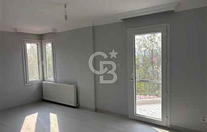 Urla Kuşçular'da Yeşiloba Sitesinde Kiralık 3+1  içi yenilenmiş beyaz eşya dahil, şömineli  müstakil villa 