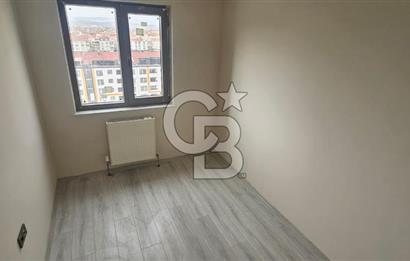 YEŞİLOVA DA İSKANLI ULAŞIMI KOLAY ÇİFT BANYOLU KİRALIK DAİRE