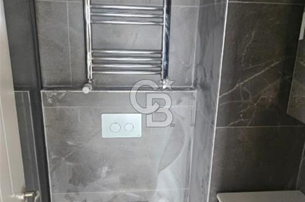 YEŞİLOVA DA İSKANLI ULAŞIMI KOLAY ÇİFT BANYOLU KİRALIK DAİRE