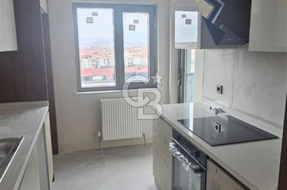 YEŞİLOVA DA İSKANLI ULAŞIMI KOLAY ÇİFT BANYOLU KİRALIK DAİRE