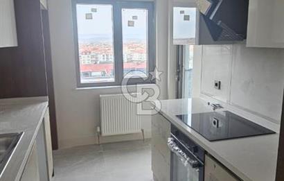 YEŞİLOVA DA İSKANLI ULAŞIMI KOLAY ÇİFT BANYOLU KİRALIK DAİRE