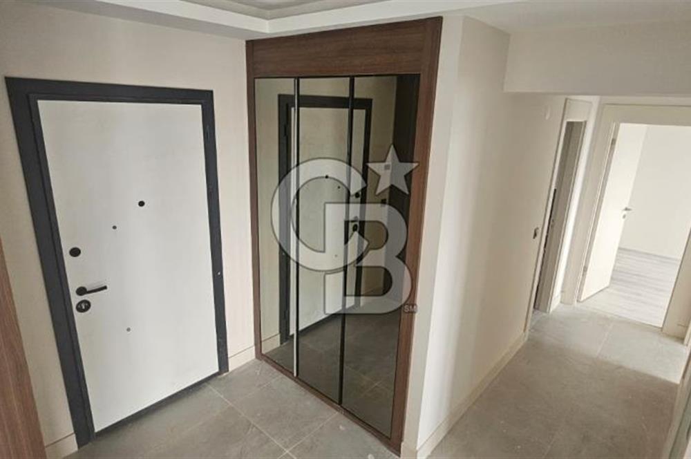 YEŞİLOVA DA İSKANLI ULAŞIMI KOLAY ÇİFT BANYOLU KİRALIK DAİRE