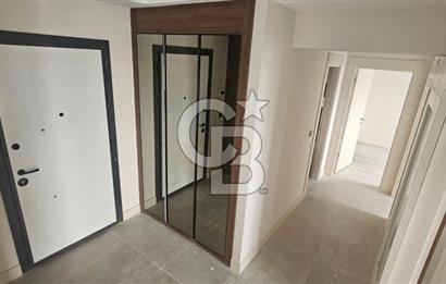 YEŞİLOVA DA İSKANLI ULAŞIMI KOLAY ÇİFT BANYOLU KİRALIK DAİRE