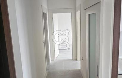 YEŞİLOVA DA İSKANLI ULAŞIMI KOLAY ÇİFT BANYOLU KİRALIK DAİRE