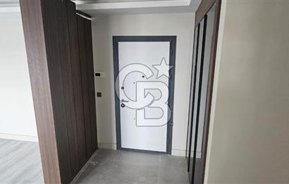 YEŞİLOVA DA İSKANLI ULAŞIMI KOLAY ÇİFT BANYOLU KİRALIK DAİRE