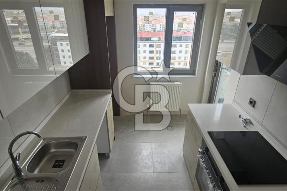 YEŞİLOVA DA İSKANLI ULAŞIMI KOLAY ÇİFT BANYOLU KİRALIK DAİRE