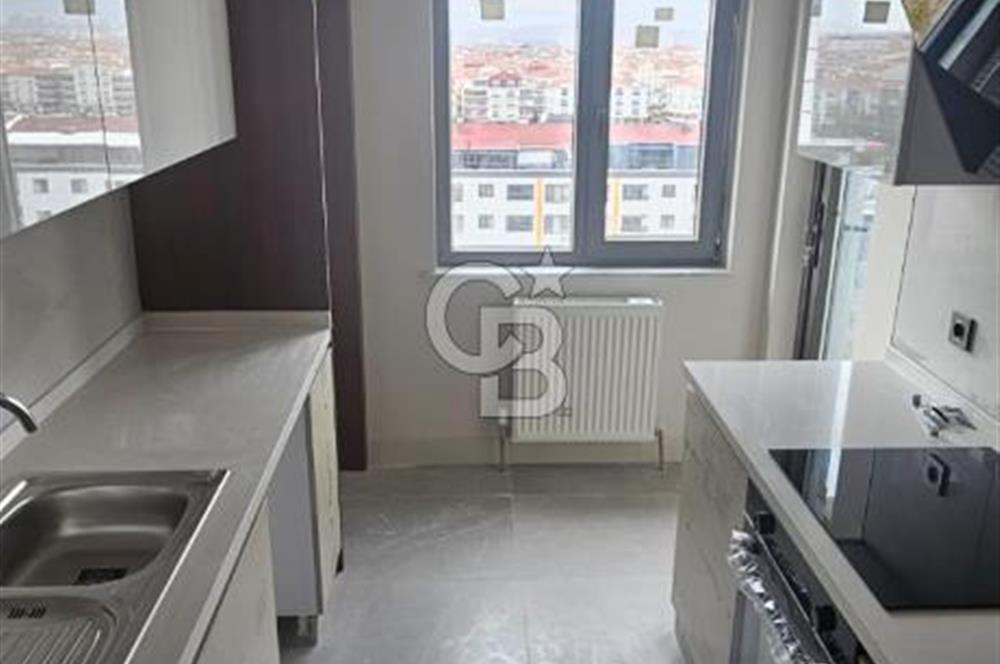 YEŞİLOVA DA İSKANLI ULAŞIMI KOLAY ÇİFT BANYOLU KİRALIK DAİRE