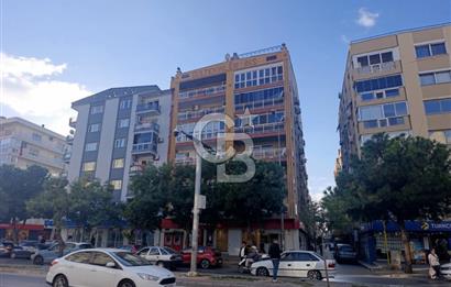 Karşıyaka Girne Caddesi Üzeri Satılık 4+1 Boş Daire