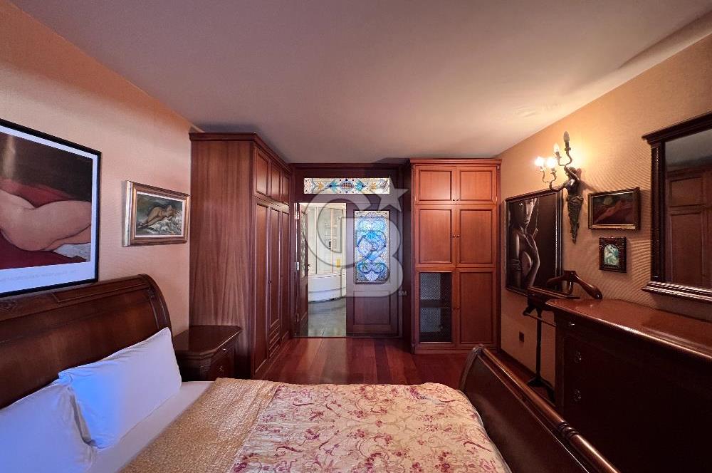 Taksim Gümüşsuyu AKM Yanı Eşyalı Deniz Manzaralı Kiralık Ofis