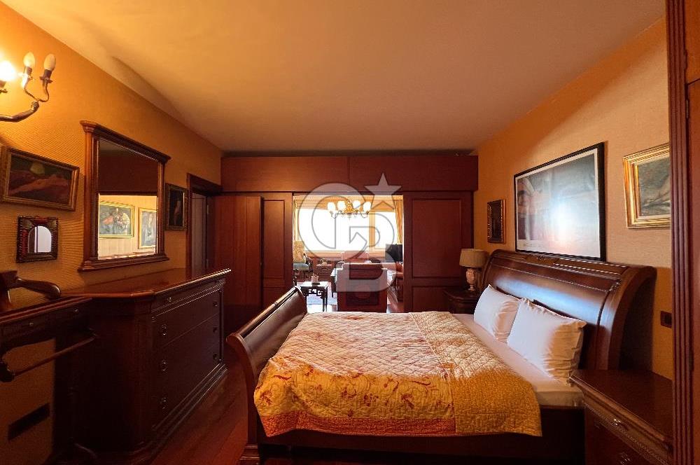 Taksim Gümüşsuyu AKM Yanı Eşyalı Deniz Manzaralı Kiralık Ofis