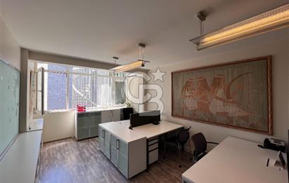 Taksim Gümüşsuyu AKM Yanı Eşyalı Deniz Manzaralı Kiralık Ofis