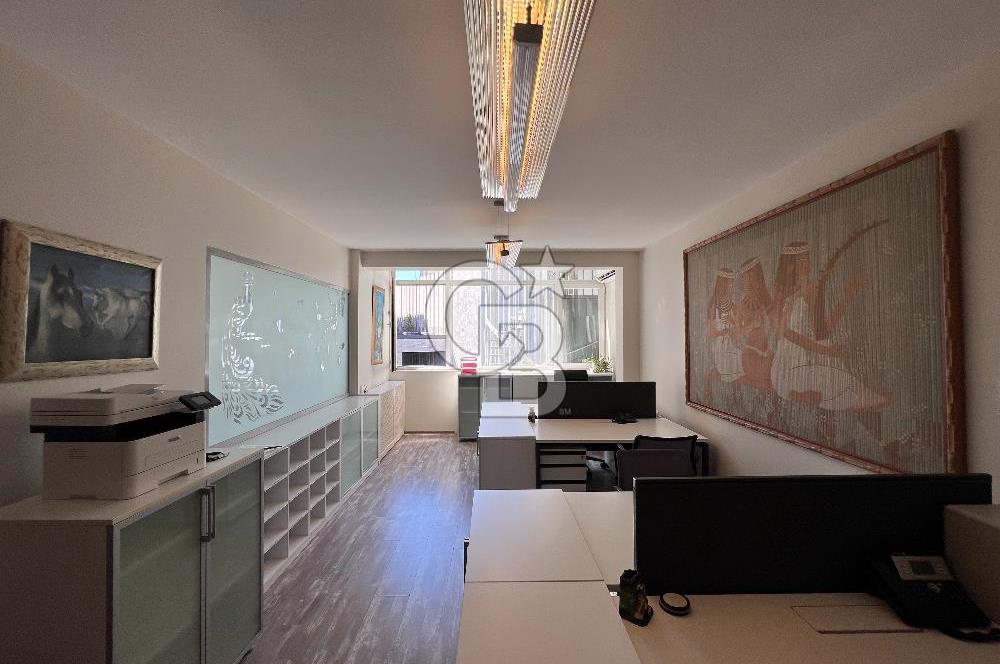 Taksim Gümüşsuyu AKM Yanı Eşyalı Deniz Manzaralı Kiralık Ofis