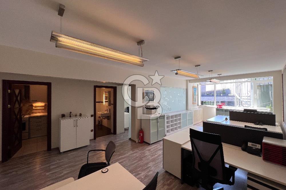 Taksim Gümüşsuyu AKM Yanı Eşyalı Deniz Manzaralı Kiralık Ofis