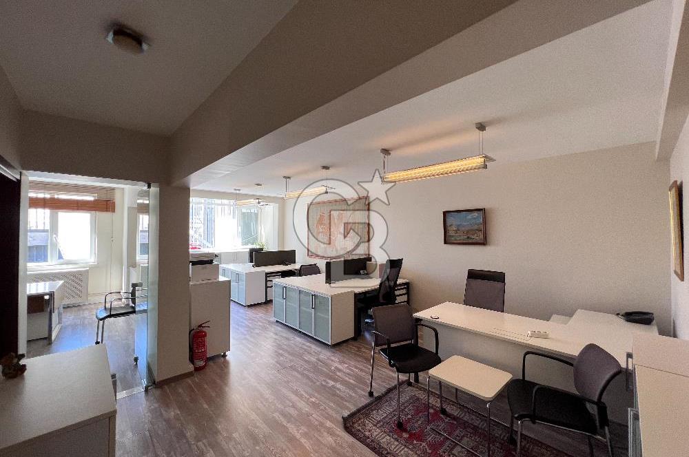 Taksim Gümüşsuyu AKM Yanı Eşyalı Deniz Manzaralı Kiralık Ofis