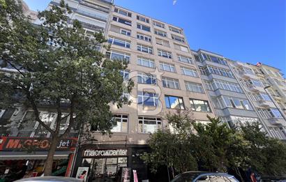 Taksim Gümüşsuyu AKM Yanı Eşyalı Deniz Manzaralı Kiralık Ofis