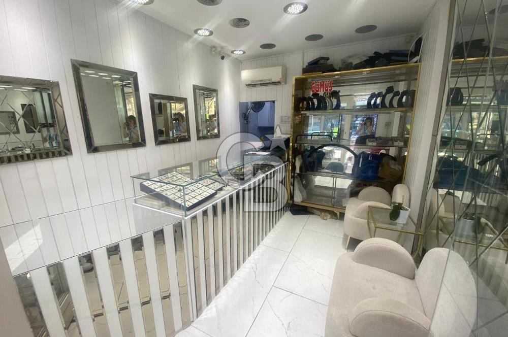 BOZYAKA'DA MERKEZİ KONUMDA KİRALIK DÜKKAN