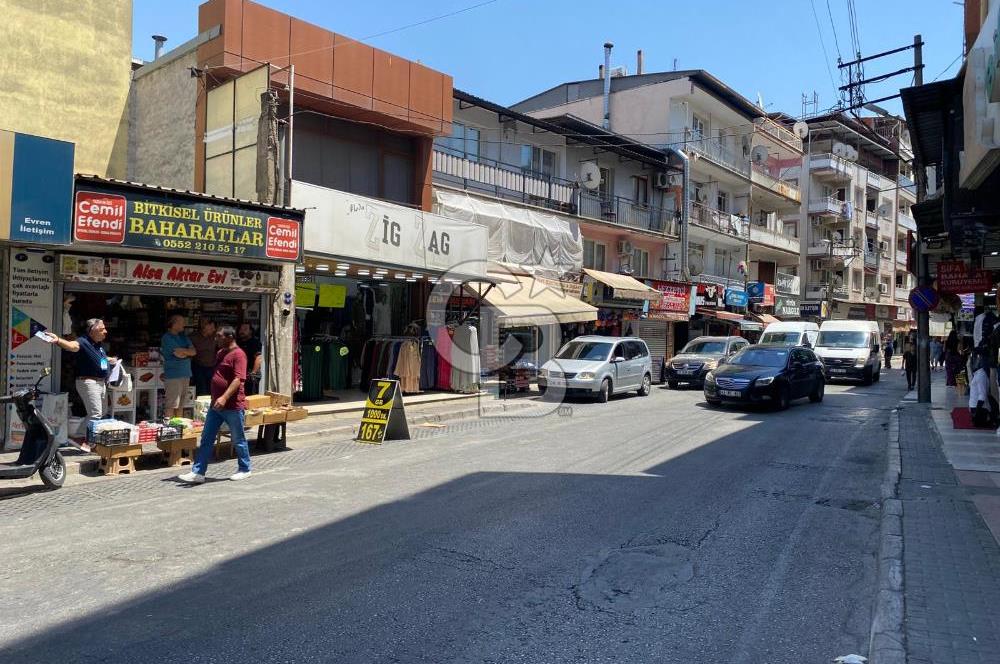 BOZYAKA'DA MERKEZİ KONUMDA KİRALIK DÜKKAN