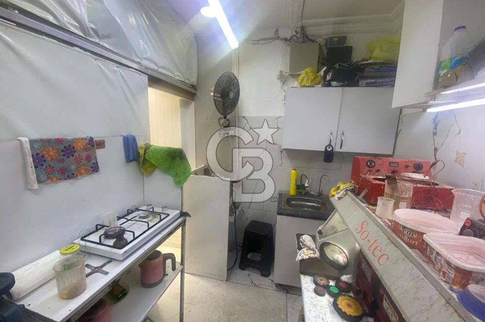 BOZYAKA'DA MERKEZİ KONUMDA KİRALIK DÜKKAN