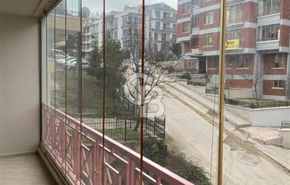 KIRKKONAKLAR’DA FERAH, KULLANIŞLI VE MERKEZİ KONUMDA 4+1 KİRALIK DAİRE