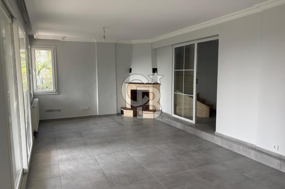 Urla Kuşçular'da Yeşiloba Sitesinde Kiralık 3+1  içi yenilenmiş beyaz eşya dahil, şömineli  müstakil villa 