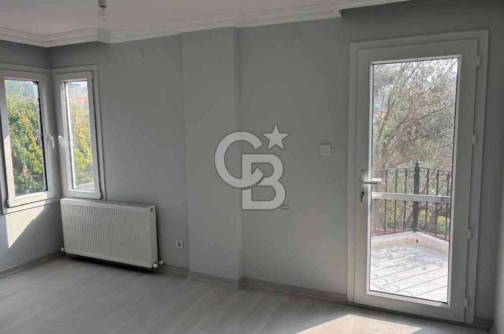 Urla Kuşçular'da Yeşiloba Sitesinde Kiralık 3+1  içi yenilenmiş beyaz eşya dahil, şömineli  müstakil villa 