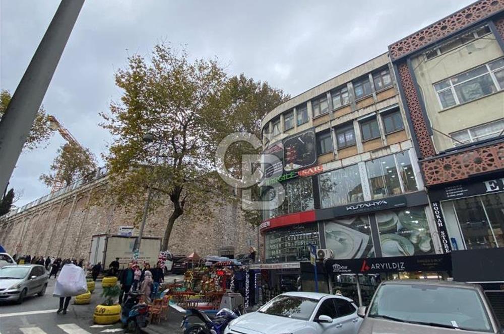 SÜLEYMANİYE MAHALLESİ SİYAVUŞ PAŞA SOKAKTA KİRALIK OFİS VE İŞYERİ