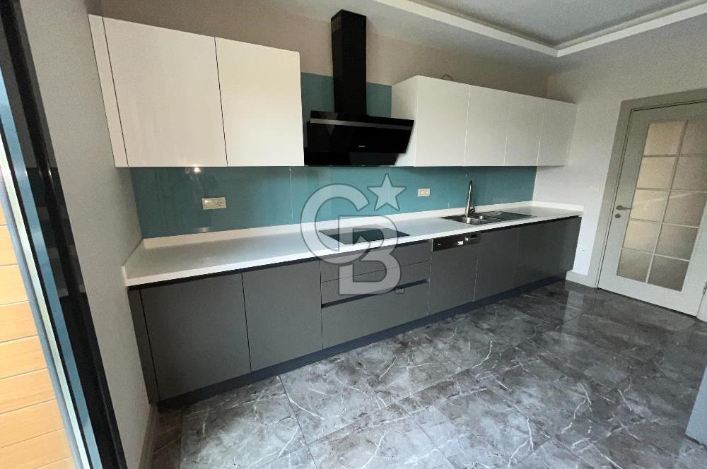 Acıbademin İncisi Koşuyolu Konaklarında Arakat Kiralık 4+1 Daire